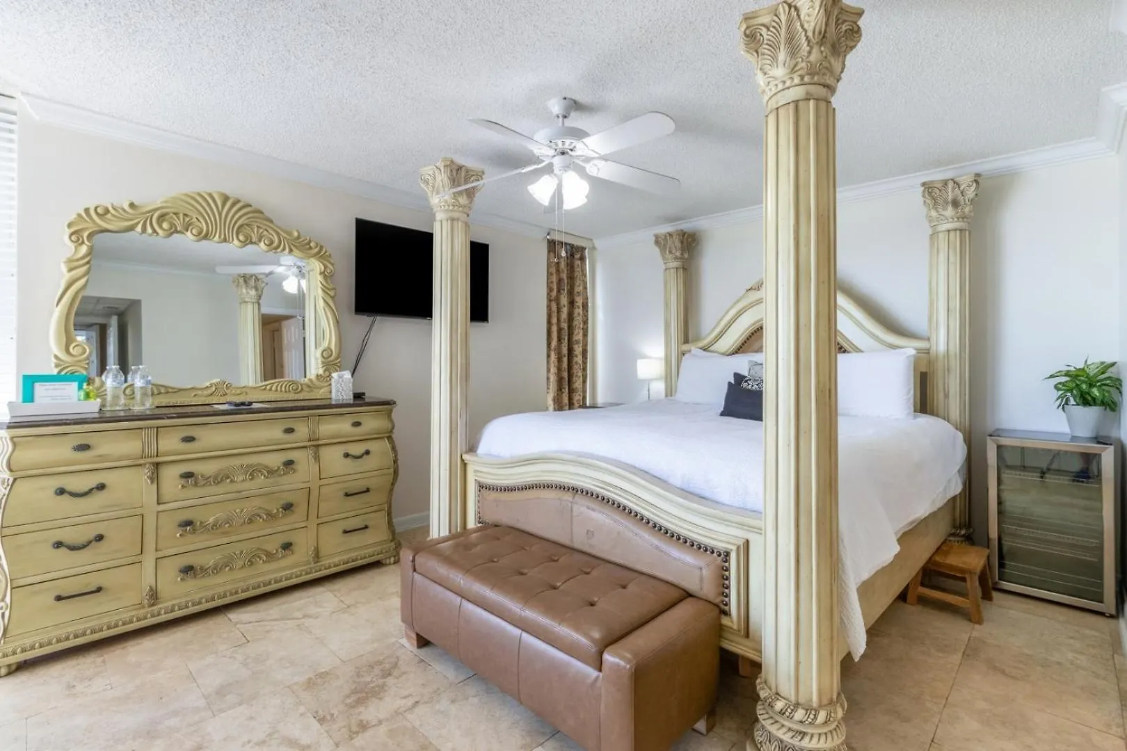 Gulf-Front 3Br3Ba Stunning Dual Balconies Apartment Panama City Beach United States